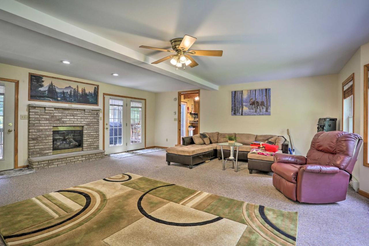 Henryville Home With Hot Tub About 5 Mi To Camelback! Exterior foto